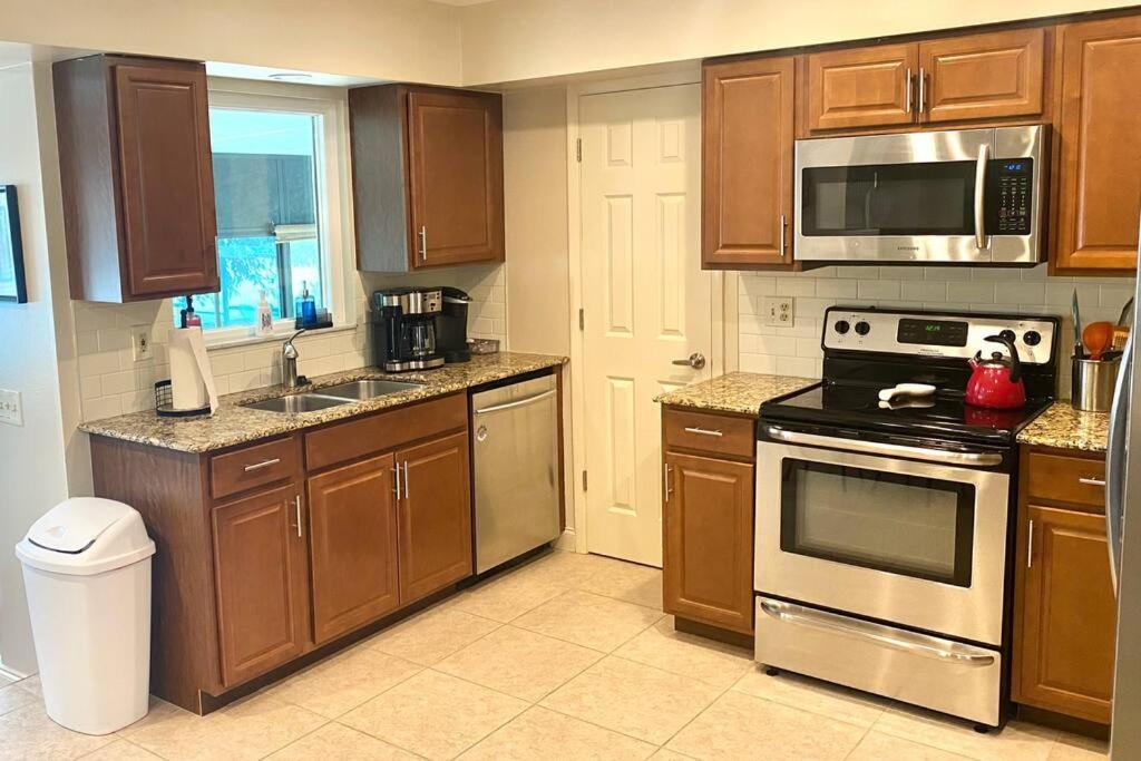Holiday home Heated Saltwater Pool Minutes To Englewood